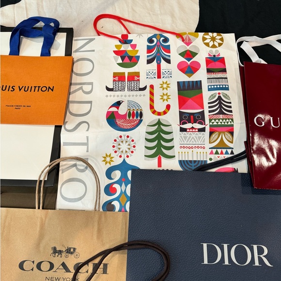 Louis Vuitton, Gucci, Goyard Shopping bags - Picture 9 of 13